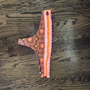 MAAJI BIKINI BOTTOMS 👙💛☀️